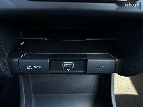Kia Niro 2020 - фото 11