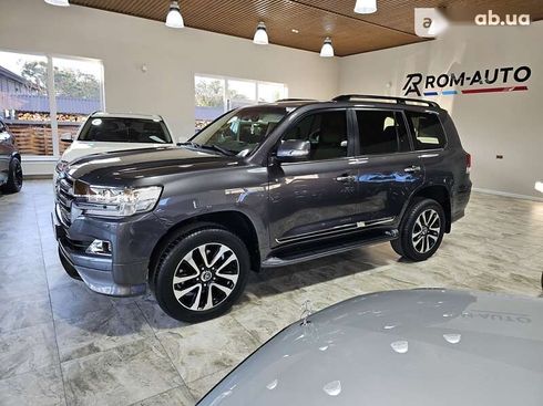 Toyota Land Cruiser 2016 - фото 4