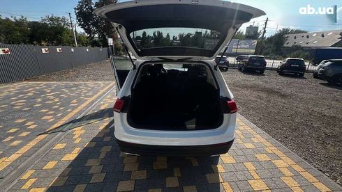 Volkswagen Tiguan 2019 - фото 17
