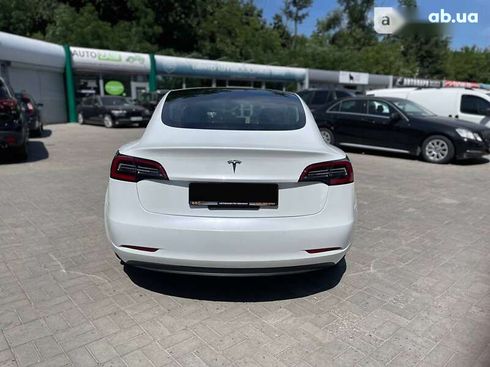 Tesla Model 3 2019 - фото 9