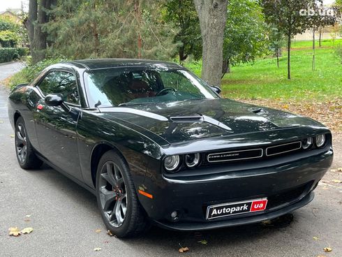 Dodge Challenger 2018 черный - фото 3