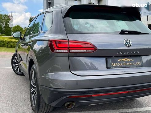 Volkswagen Touareg 2021 - фото 15