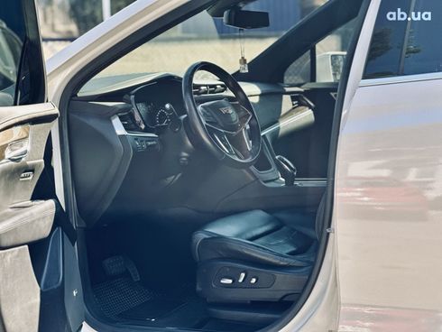 Cadillac XT5 2017 белый - фото 8
