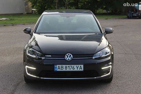 Volkswagen e-Golf 2020 - фото 3