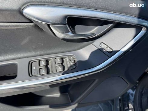 Volvo XC60 2017 - фото 10