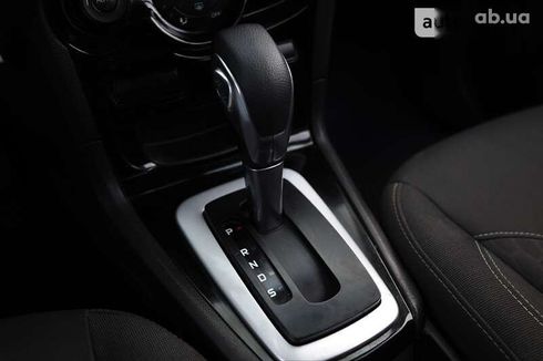 Ford Fiesta 2019 - фото 16