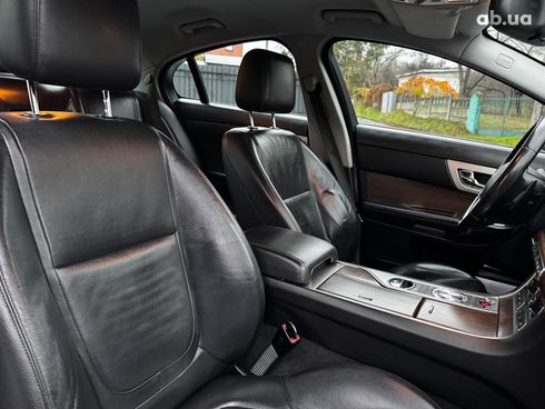 Jaguar XF 2013 белый - фото 43