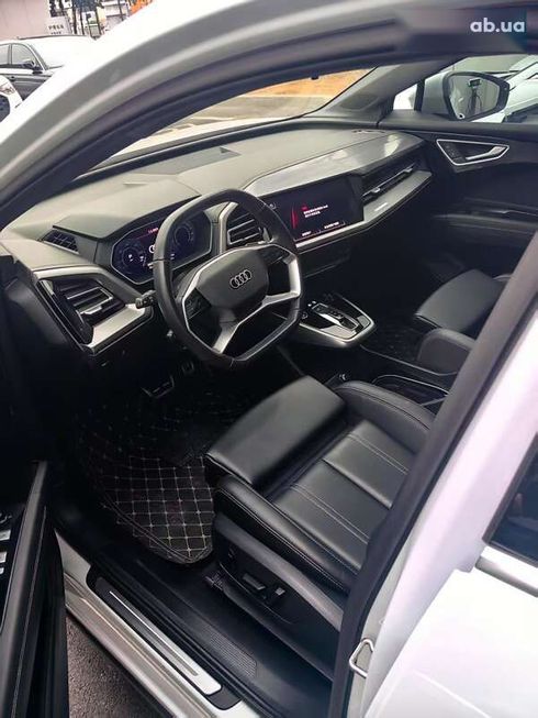 Audi Q4 e-tron 2023 - фото 4