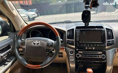 Toyota Land Cruiser 2012 - фото 10