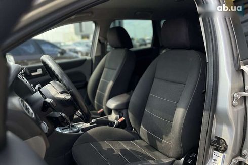 Ford Focus 2010 - фото 10