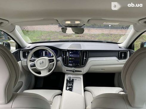 Volvo XC60 2023 - фото 20