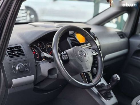 Opel Zafira 2011 - фото 25