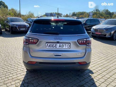 Jeep Compass 2017 - фото 6