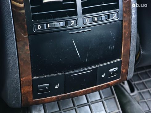 Volkswagen Touareg 2007 черный - фото 17