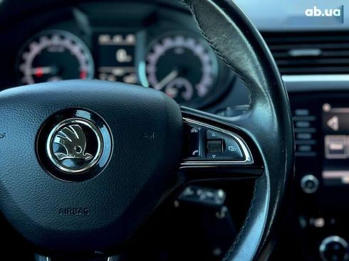 Skoda Octavia 2017 - фото 15
