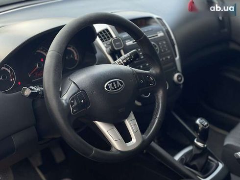 Kia Cee'd 2012 - фото 13