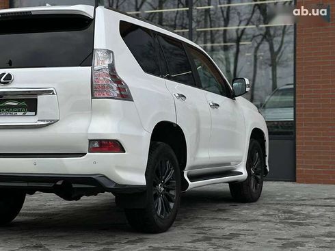 Lexus GX 2020 - фото 13