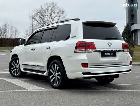 Toyota Land Cruiser 2019 - фото 10