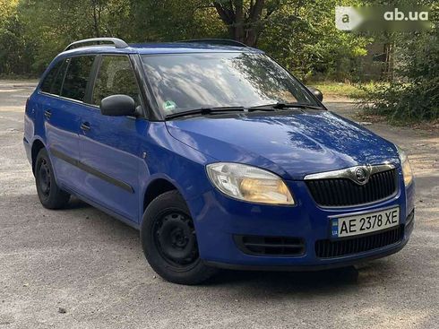 Skoda Fabia 2008 - фото 3