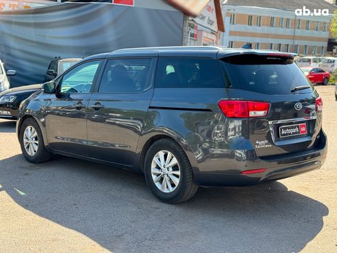 Kia Sedona 2017 серый - фото 7
