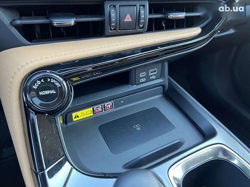 Lexus NX 2022 - фото 28