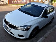 Продаж вживаних Kia Cee'd 2012 року - купити на Автобазарі