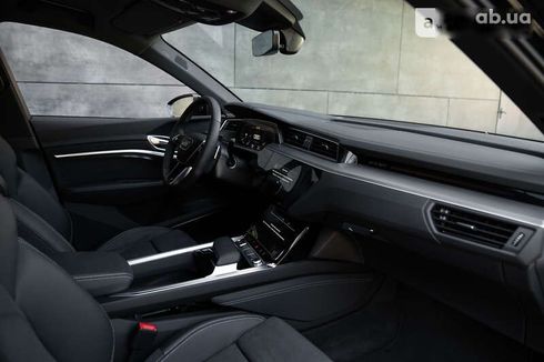 Audi e-tron S 2021 - фото 23