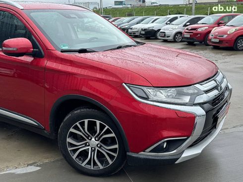 Mitsubishi Outlander 2018 красный - фото 33