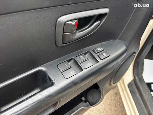 Kia Soul 2011 бежевый - фото 18