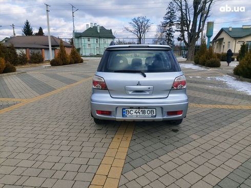 Mitsubishi Outlander 2008 серебристый - фото 10