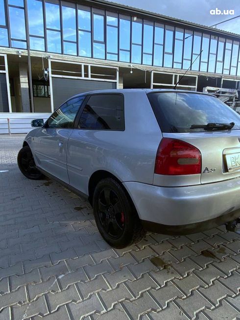 Audi A3 1998 серебристый - фото 4