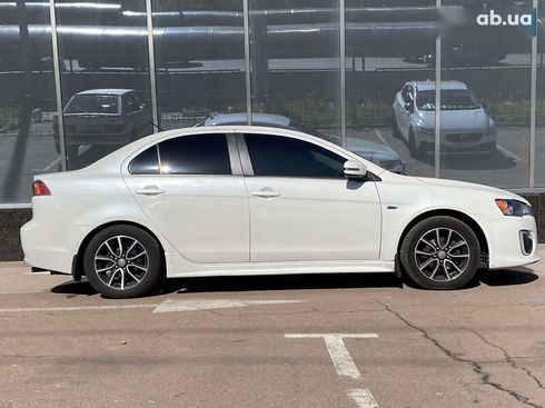 Mitsubishi Lancer 2016 - фото 7