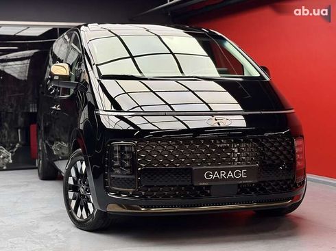 Hyundai Staria 2025 - фото 13