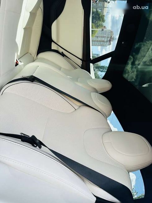Tesla Model S 2021 - фото 23