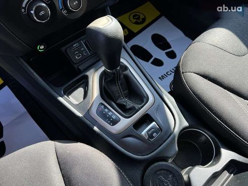 Jeep Cherokee 2016 - фото 18