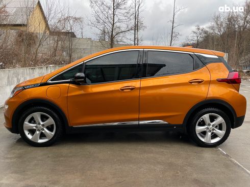 Chevrolet Bolt 2017 оранжевый - фото 17