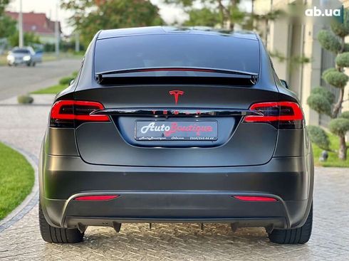 Tesla Model X 2020 - фото 11