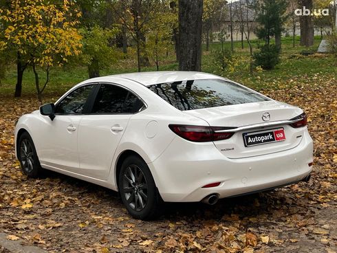 Mazda 6 2022 белый - фото 11