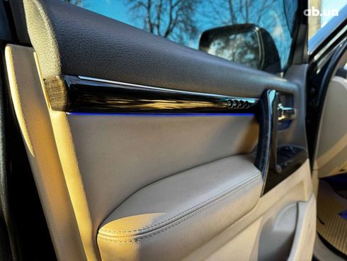 Toyota Land Cruiser 2012 черный - фото 13