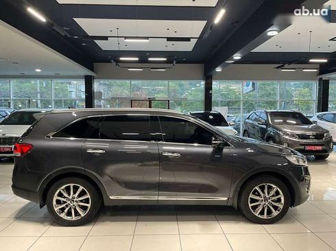 Kia Sorento 2015 - фото 8