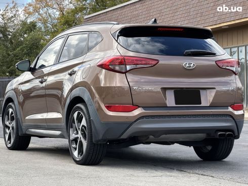 Hyundai Tucson 2016 коричневый - фото 4