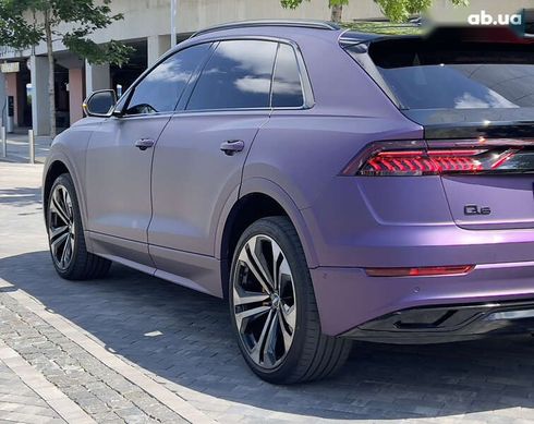 Audi Q8 2021 - фото 9