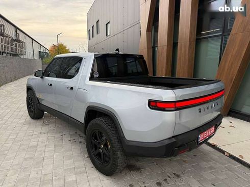 Rivian R1T 2023 - фото 5