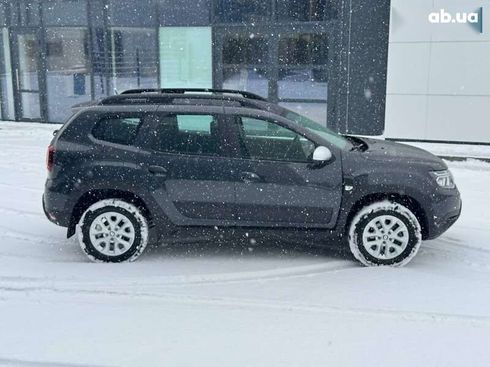 Renault Duster 2024 - фото 11