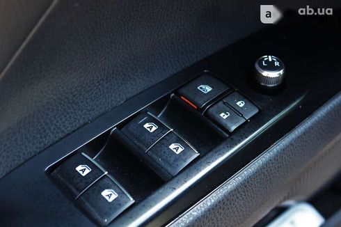 Toyota Camry 2018 - фото 15
