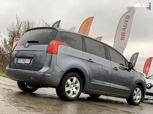 Peugeot 5008 2011 - фото 14