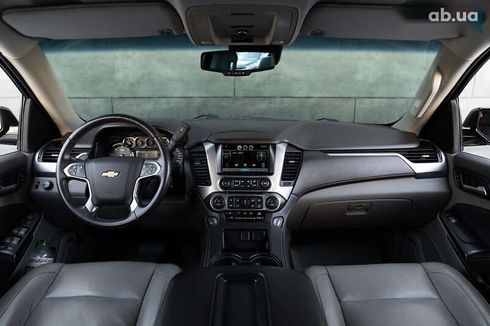 Chevrolet Suburban 2015 - фото 12