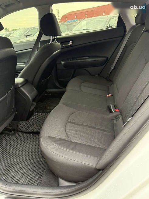Kia Optima 2016 - фото 13