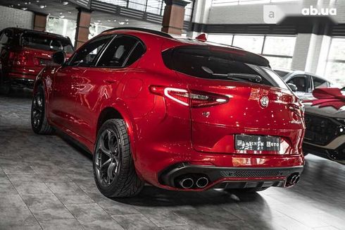 Alfa Romeo Stelvio 2018 - фото 10