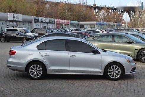 Volkswagen Jetta 2015 - фото 3